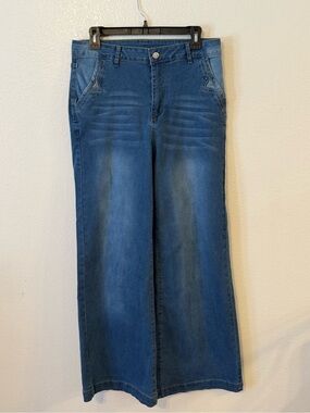 Women Size Large Jeans - High Waisted Wide Leg